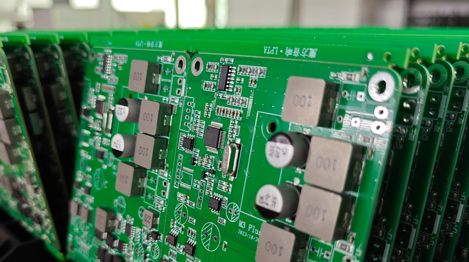 การตอบสนองอย่างรวดเร็ว: บริการหลังการขายของโรงงาน PCBA จะทำให้ลูกค้าพึงพอใจได้อย่างไร?