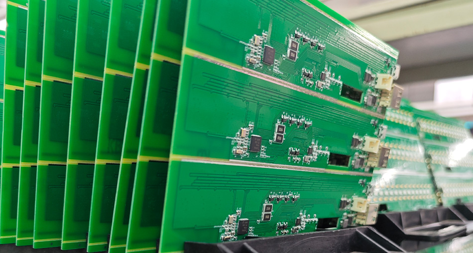 การตอบสนองอย่างรวดเร็ว: โรงงาน PCBA จะทำให้รอบการจัดส่งคำสั่งซื้อเร่งด่วนสั้นลงได้อย่างไร