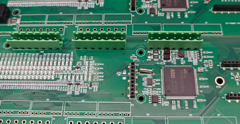 โรงงาน PCBA จะรับมือกับความท้าทายของคำสั่งซื้อเร่งด่วนได้อย่างไร