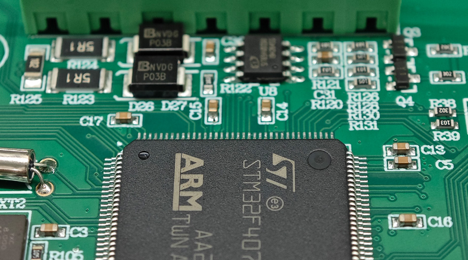 การประมวลผล RCU PCBA ความแม่นยำสูง: นวัตกรรมทางเทคโนโลยีใดบ้างที่เปลี่ยนแปลงมาตรฐานอุตสาหกรรม